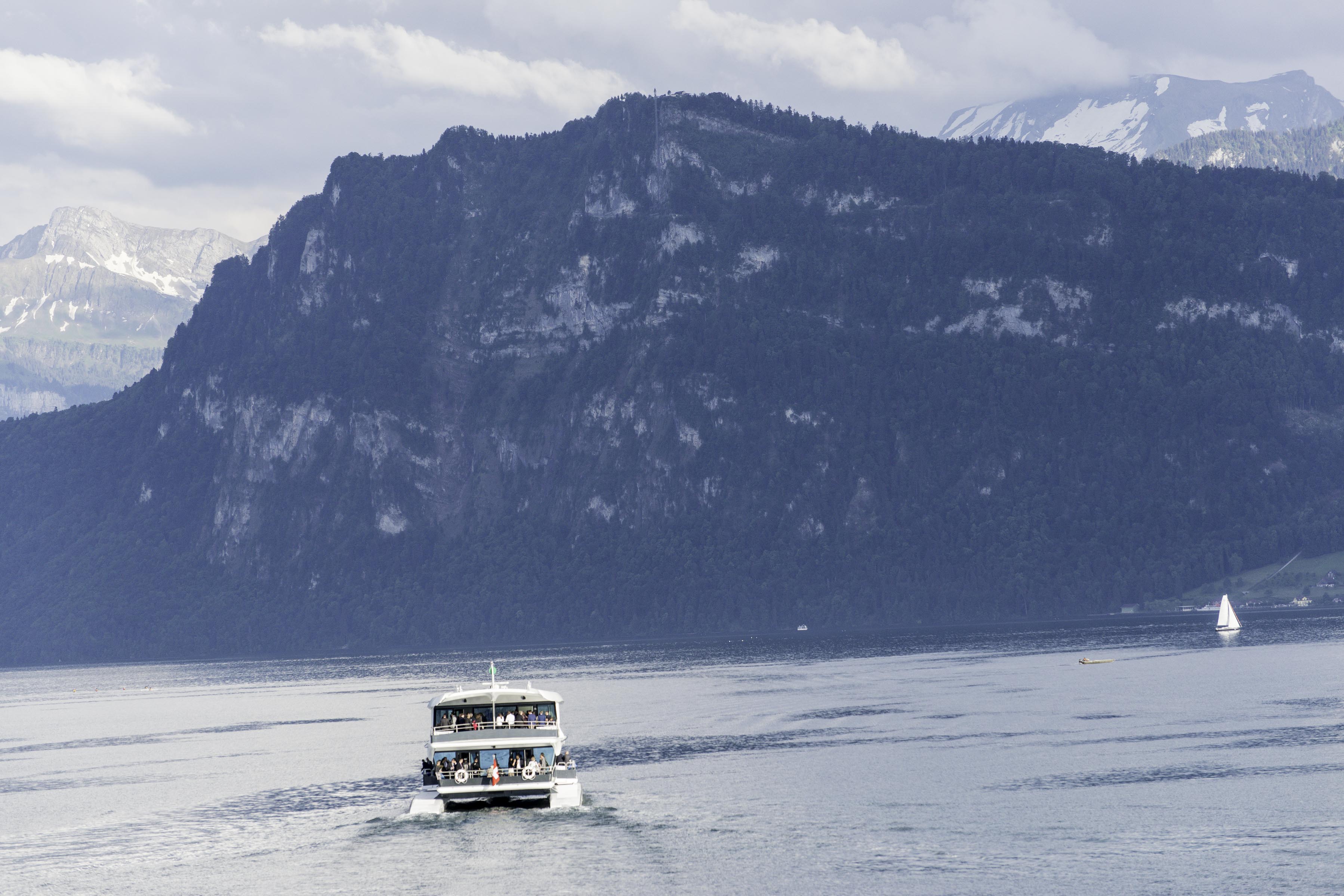 Motorschiff Bürgenstock fährt neu auf dem Vierwaldstättersee